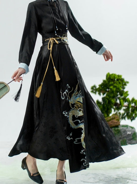 新中式风格，极简刺绣，改良版弹力腰围，高档优雅的女士马面裙